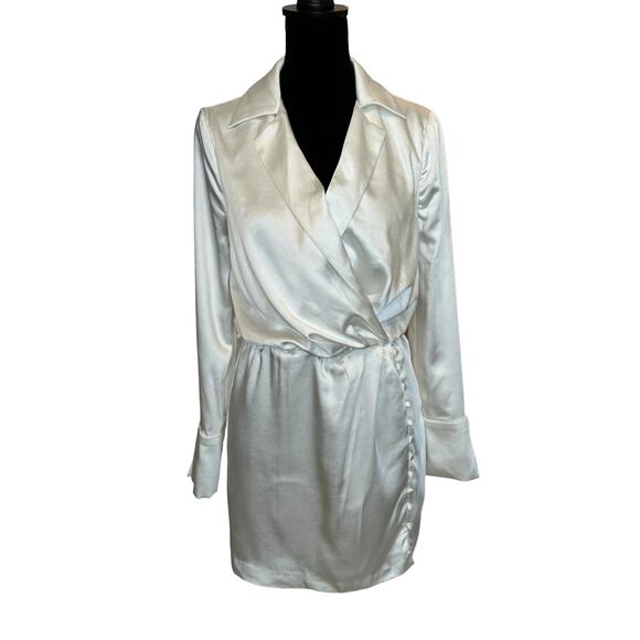 New ~  ENDLESS ROSE ~ Satin Mini Dress Size S Stunning ~ ANTHROPOLOGIE - Picture 1 of 12